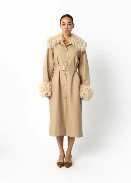 COAT WITH FUR DETAILS