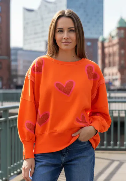 Roundneck wide heart strass